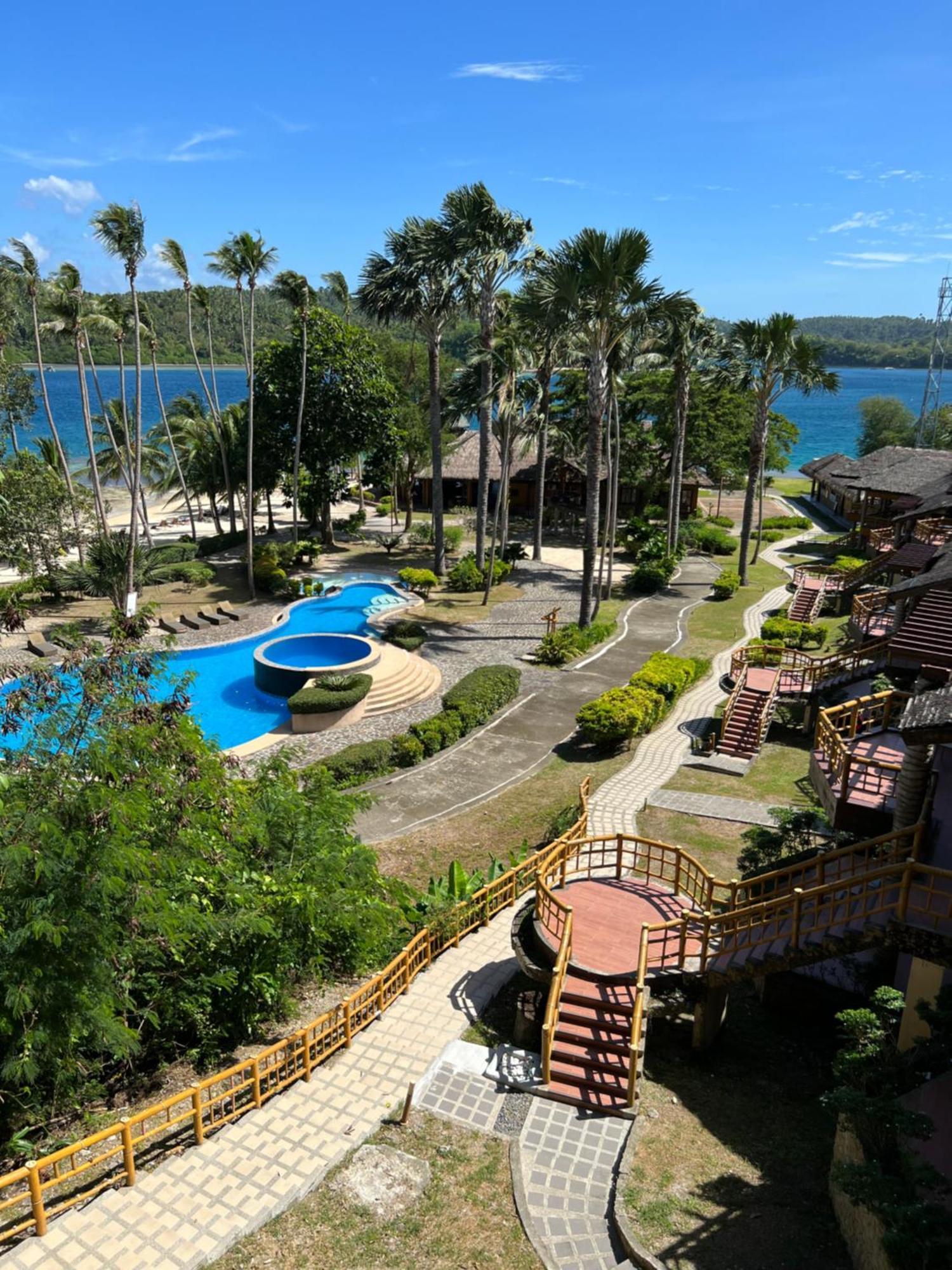 Fridays Puerto Galera Hotel Kültér fotó