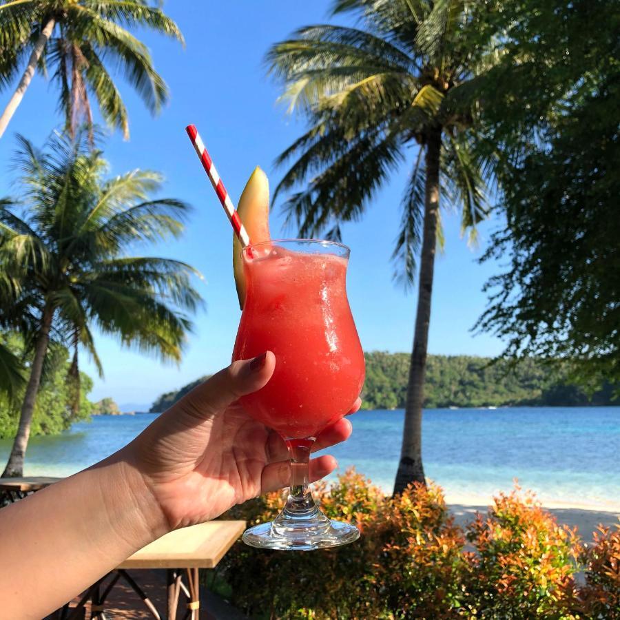 Fridays Puerto Galera Hotel Kültér fotó